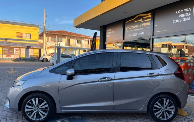 imagem-https://www.socarrao.com.br/sc-vehicle-images-prod/2801406/1789758552223-79e16b3271bd4f2e954e5917a74912c0_1784748823311.jpg