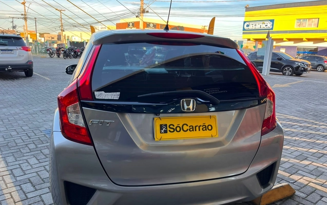 imagem-https://www.socarrao.com.br/sc-vehicle-images-prod/2801406/1789758552224-9b76cc255a2f4d178d2e1016d0dda0b5_1784748823317.jpg