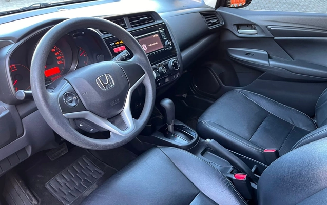 imagem-https://www.socarrao.com.br/sc-vehicle-images-prod/2801406/1789758552230-4b0b5415903e4fe4b7843b9fd9f953fb_1784748823336.jpg
