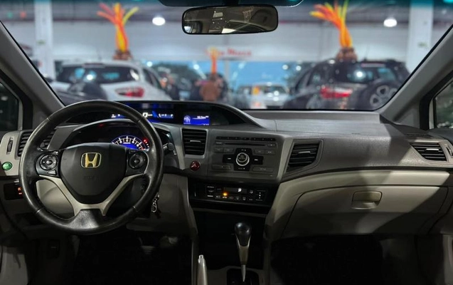 imagem-https://www.socarrao.com.br/sc-vehicle-images-prod/2801530/1790309238887-8305647_11_B_365e796cfc.jpeg