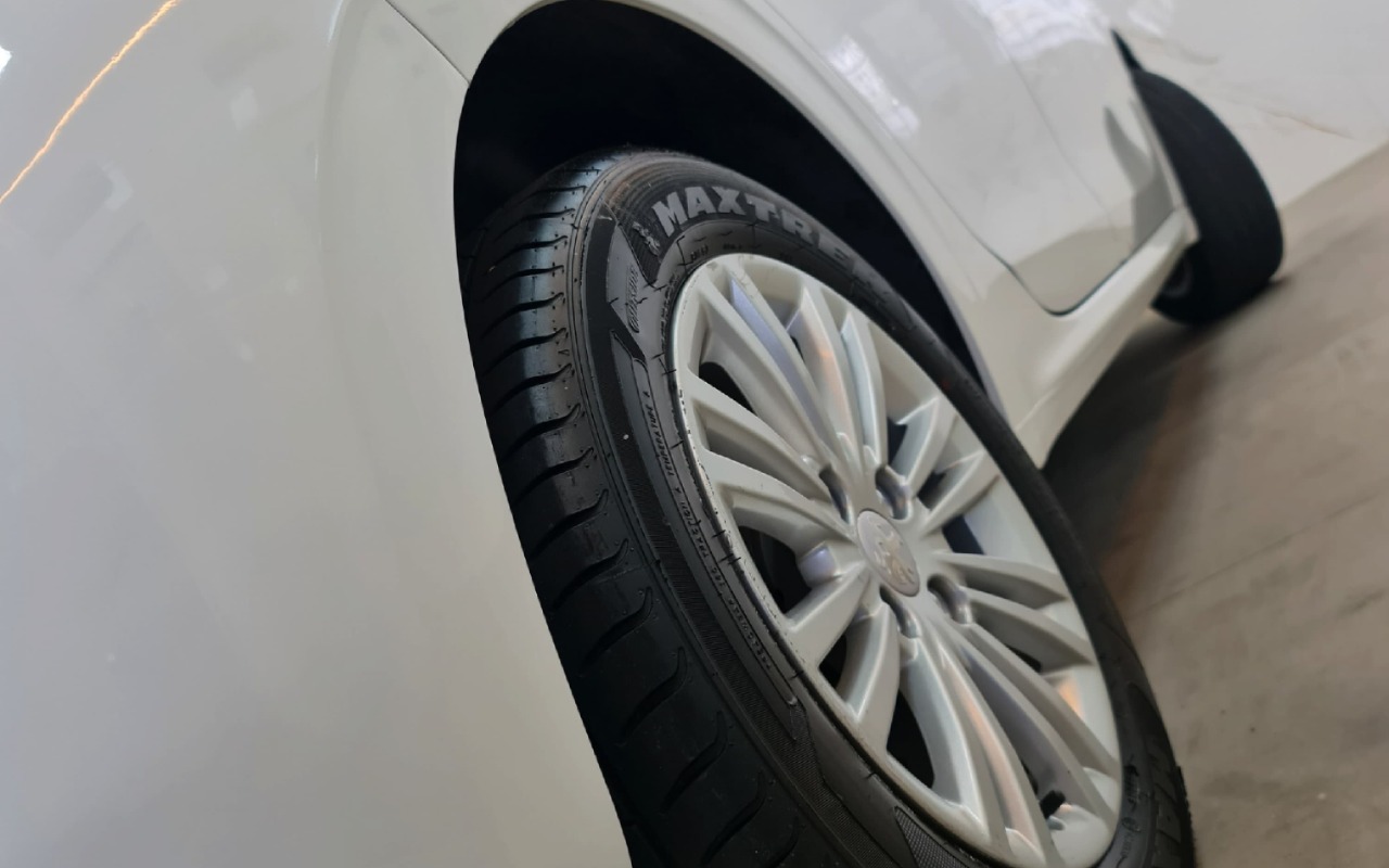 imagem-https://www.socarrao.com.br/sc-vehicle-images-prod/2801920/1784832977032-MTguanBn.jpg