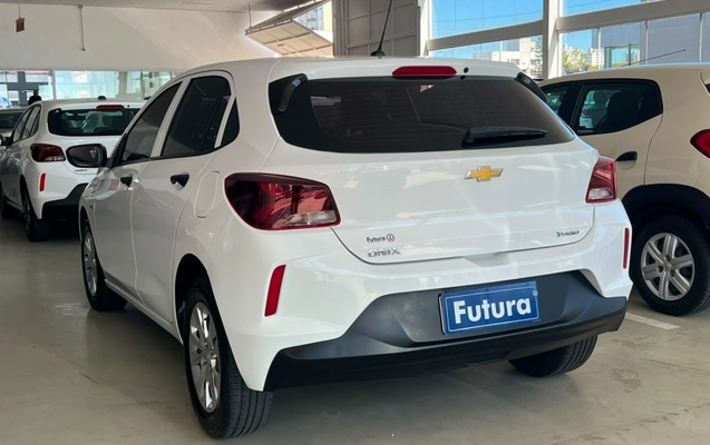 imagem-https://www.socarrao.com.br/sc-vehicle-images-prod/2801935/1789770902407-FNGBPZgvL8HWVQ3aAHvnklIIZVRdGdcc.jpg