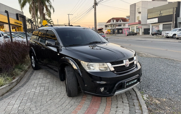 imagem-https://www.socarrao.com.br/sc-vehicle-images-prod/2801951/1788377306942-ba7164d1b62742b680b1cf3b8e05ab0a_1784383871251.jpg