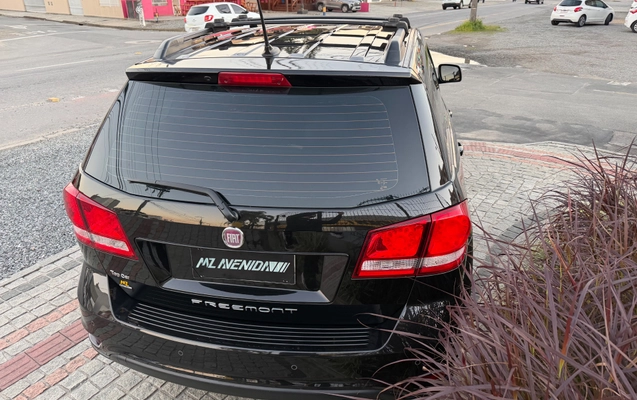 imagem-https://www.socarrao.com.br/sc-vehicle-images-prod/2801951/1788377306945-5c8583b49b1546cfab9600f6782c7c71_1784383871273.jpg