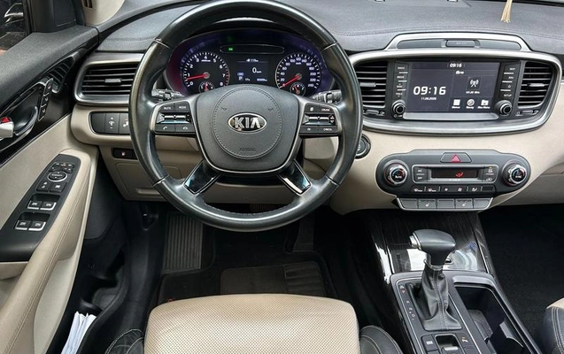 imagem-https://www.socarrao.com.br/sc-vehicle-images-prod/2802093/1787085319643-8276106_10_B_3177fbfe11.jpeg