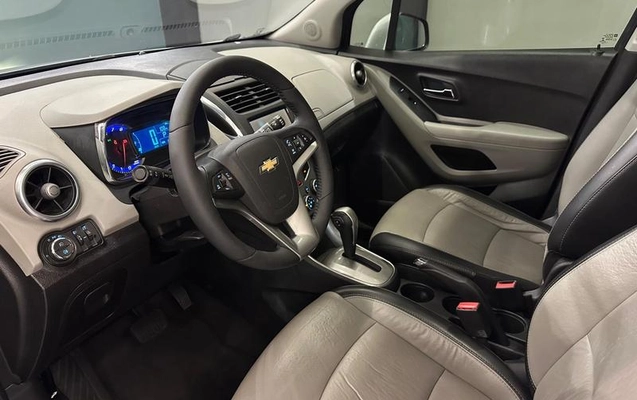 imagem-https://www.socarrao.com.br/sc-vehicle-images-prod/2803100/1791209941559-8288617_10_B_76072c3c86.jpeg