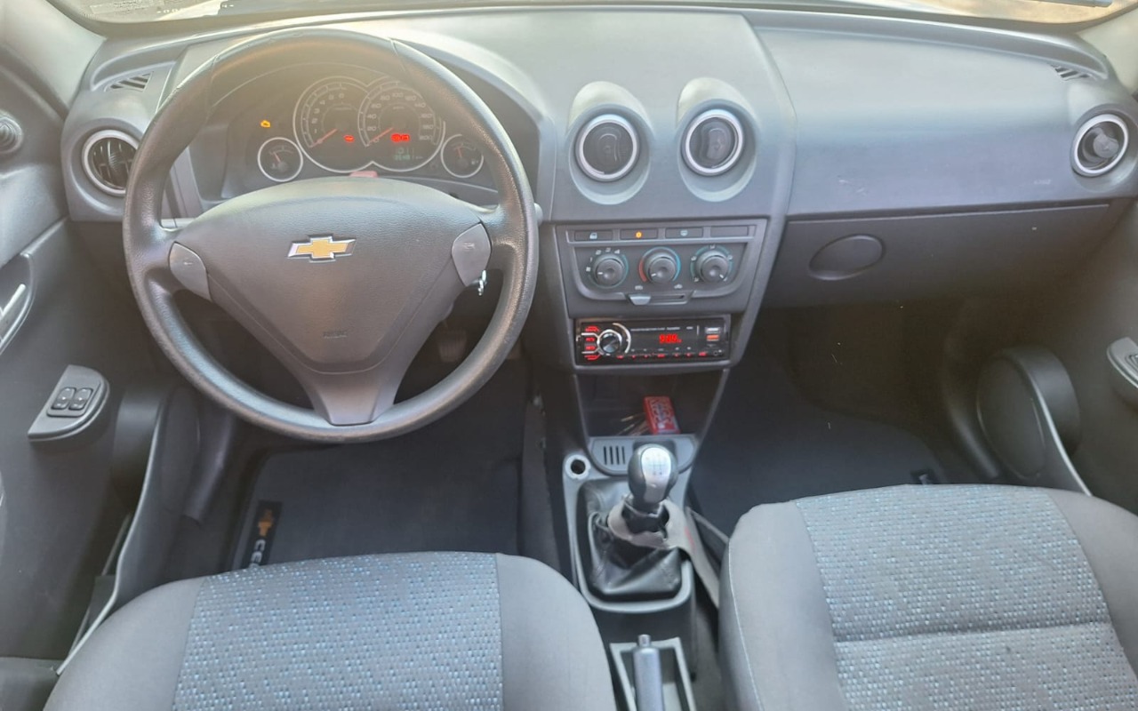 imagem-https://www.socarrao.com.br/sc-vehicle-images-prod/2803924/1785182545349-NWU4MWE5NWUtNGNhOS00YWIwLWE0MjgtMDM3Zjk3NDRjMDdhLmpwZw.jpg