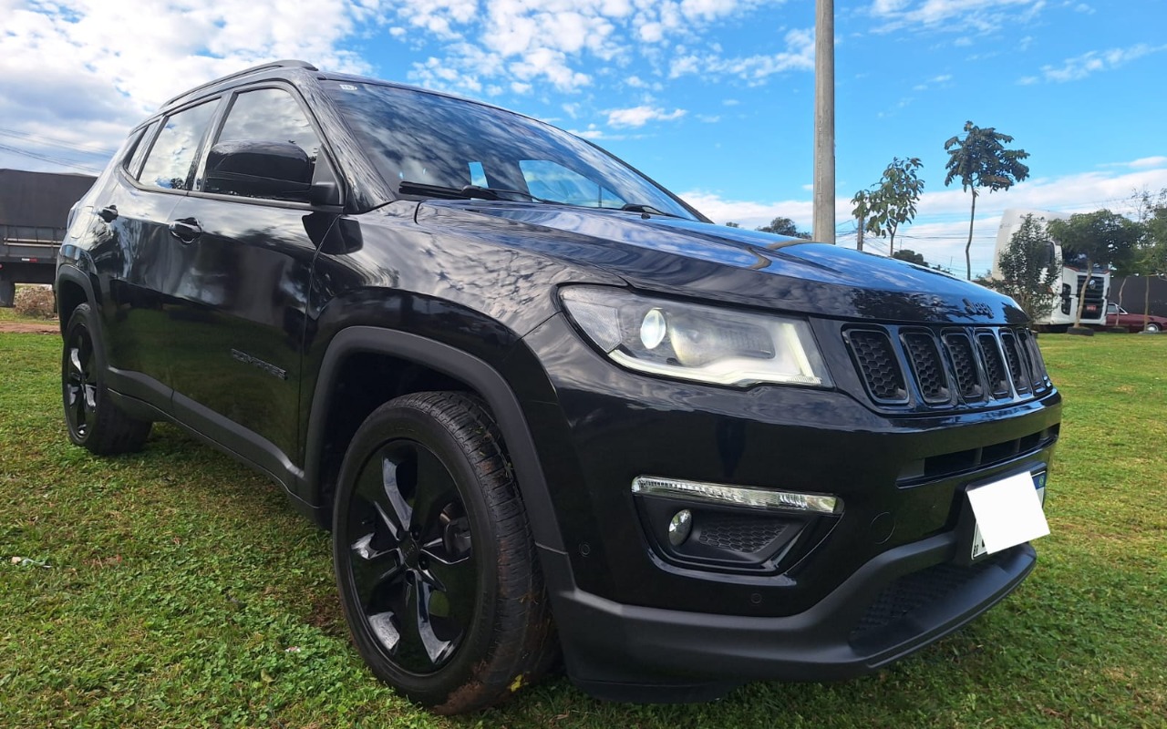 imagem-https://www.socarrao.com.br/sc-vehicle-images-prod/2803944/1785001109783-NGY1ZTdiMTEtOGM1Ny00YmY2LTk1NzItYzY4NWQzNGIyNTJlLmpwZw.jpg