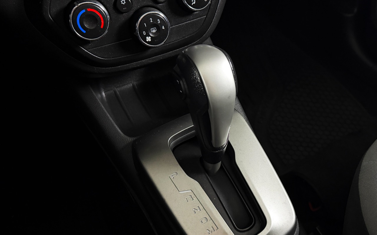 imagem-https://www.socarrao.com.br/sc-vehicle-images-prod/2804003/1784766005415-MDEzLmpwZw.jpg