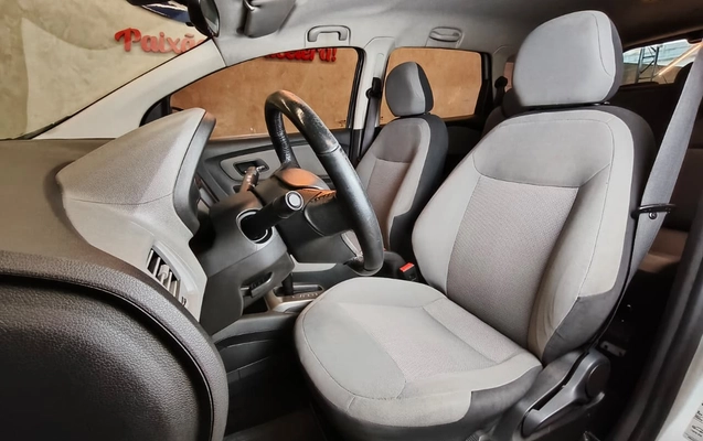 imagem-https://www.socarrao.com.br/sc-vehicle-images-prod/2813964/1784810063276-003_e494112aa62f7fc473bf53c1c96390e0.jpeg