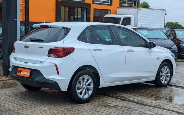 imagem-https://www.socarrao.com.br/sc-vehicle-images-prod/2814274/1784811281334-RkNfMzkzOV84MDM2NjU1XzFfVl9hZTJmNWIxYzJjICgxKS5qcGVn.jpeg