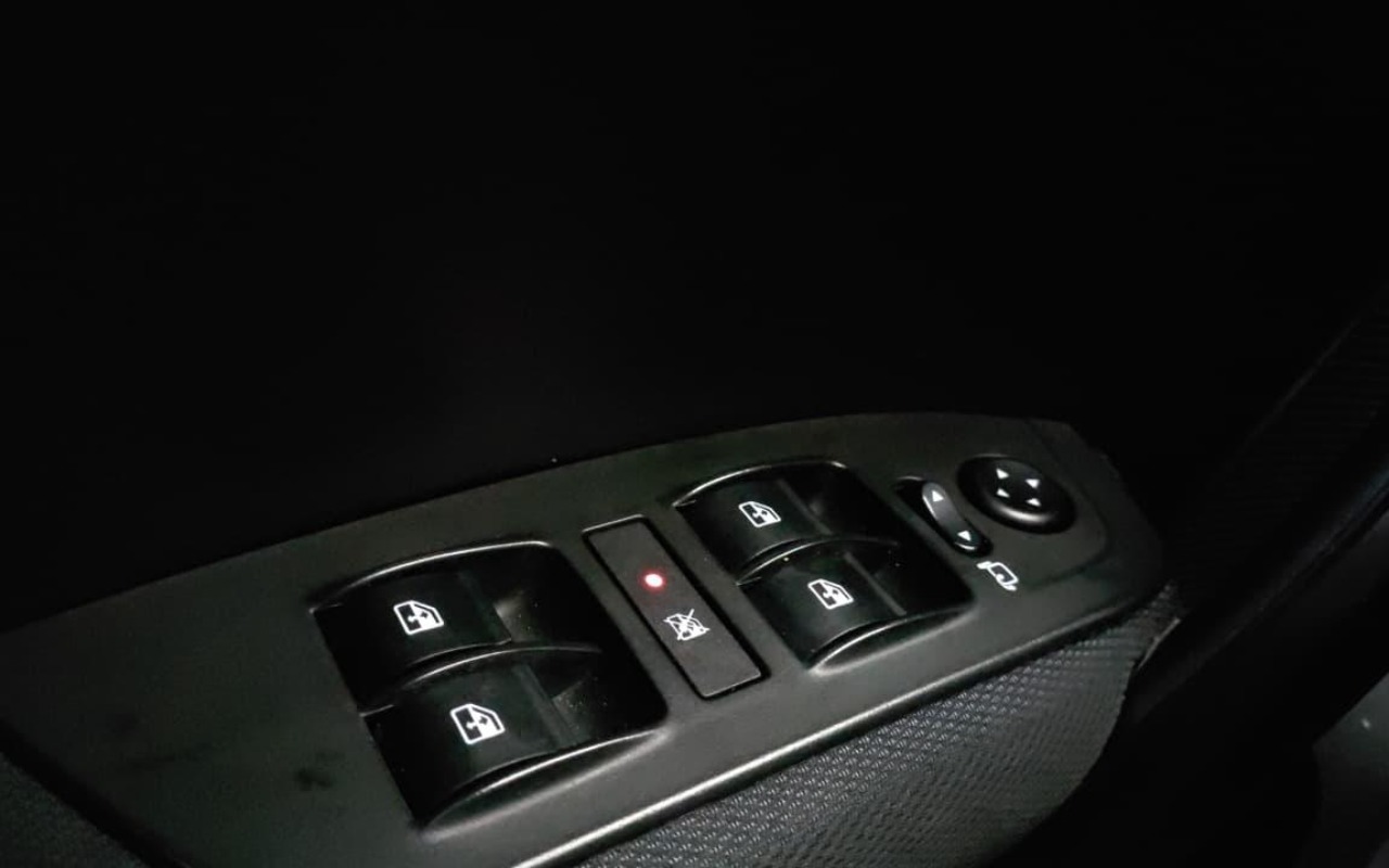 imagem-https://www.socarrao.com.br/sc-vehicle-images-prod/2814487/1784812080843-V2hhdHNBcHAgSW1hZ2UgMjAyNi0wNy0yMyBhdCAwOS41NS4yNCAoNSkuanBlZw.jpeg
