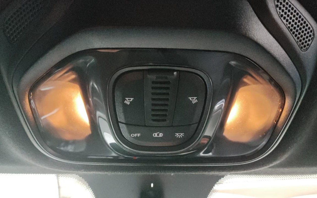 imagem-https://www.socarrao.com.br/sc-vehicle-images-prod/2814487/1784812080897-V2hhdHNBcHAgSW1hZ2UgMjAyNi0wNy0yMyBhdCAwOS41NS4yNCAoNikuanBlZw.jpeg