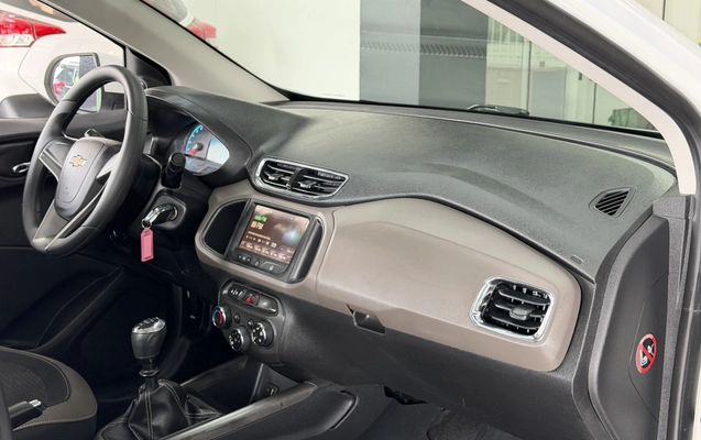 imagem-https://www.socarrao.com.br/sc-vehicle-images-prod/2815357/1784816070324-003_4c4addc3f0b8dfc1920555d7e75ca50a.jpeg