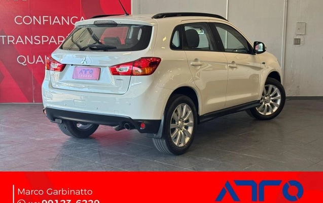 imagem-https://www.socarrao.com.br/sc-vehicle-images-prod/2815473/1784816507311-8279471_4_B_23a8d279d0.jpeg
