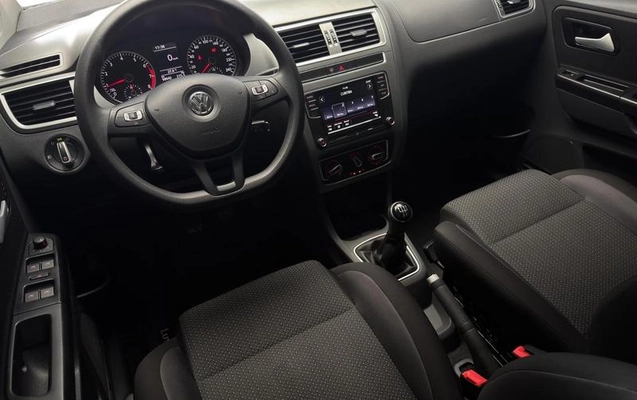 imagem-https://www.socarrao.com.br/sc-vehicle-images-prod/2815475/1788466178867-8300609_18_B_da9043855d.jpeg