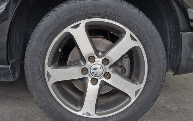 imagem-https://www.socarrao.com.br/sc-vehicle-images-prod/2815595/1784817822205-MTcuanBlZw.jpeg