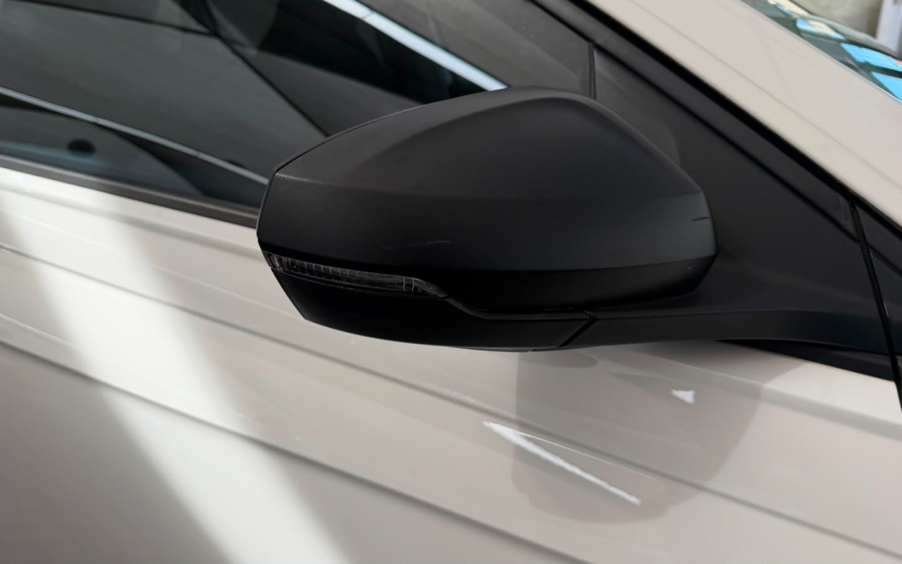 imagem-https://www.socarrao.com.br/sc-vehicle-images-prod/2815731/1784817651859-V2hhdHNBcHAgSW1hZ2UgMjAyNi0wNy0yMyBhdCAxMS4yOS4xNSAoNCkuanBlZw.jpeg