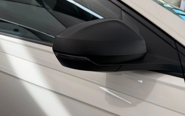 imagem-https://www.socarrao.com.br/sc-vehicle-images-prod/2815731/1784817651859-V2hhdHNBcHAgSW1hZ2UgMjAyNi0wNy0yMyBhdCAxMS4yOS4xNSAoNCkuanBlZw.jpeg
