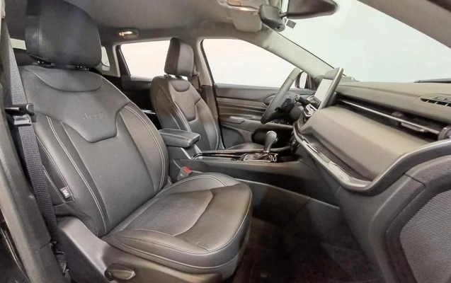imagem-https://www.socarrao.com.br/sc-vehicle-images-prod/2815929/1788530458865-8307729_14_B_09e489acf8.jpeg