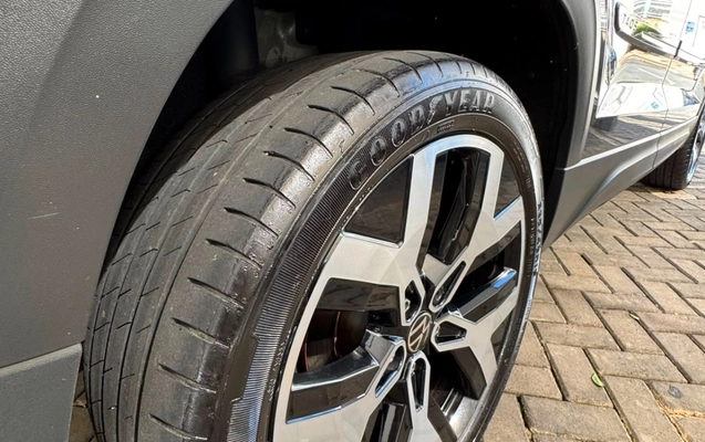 imagem-https://www.socarrao.com.br/sc-vehicle-images-prod/2815971/1784818608832-V2hhdHNBcHAgSW1hZ2UgMjAyNi0wNy0yMiBhdCAxNC4xMi41NSAoMSkuanBlZw.jpeg