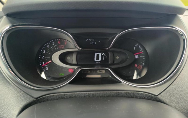 imagem-https://www.socarrao.com.br/sc-vehicle-images-prod/2816396/1787930641610-8304033_32_B_e91940da6f.jpeg