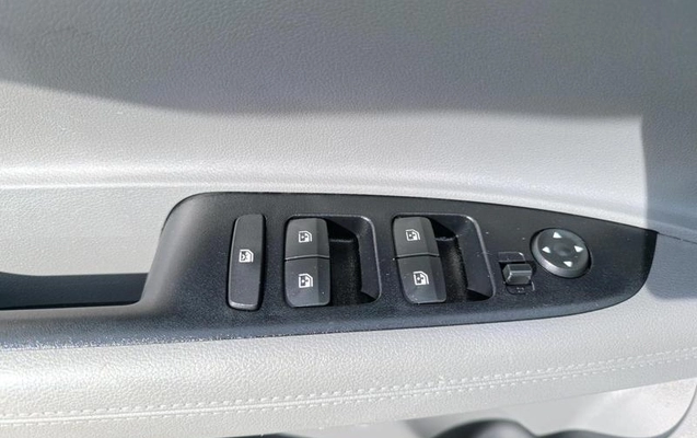 imagem-https://www.socarrao.com.br/sc-vehicle-images-prod/2816419/1788385447692-8306413_14_B_1e77d1e824.jpeg