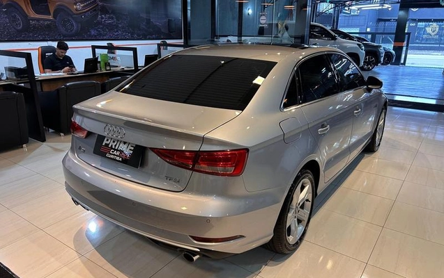 imagem-https://www.socarrao.com.br/sc-vehicle-images-prod/2816541/1784838766024-8307166_13_B_0872b2aed3.jpeg