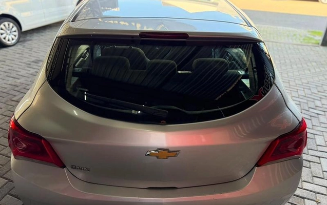 imagem-https://www.socarrao.com.br/sc-vehicle-images-prod/2816632/1789073264391-8307944_5_B_a0c56cdff8.jpeg