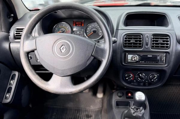 imagem-https://www.socarrao.com.br/sc-vehicle-images-prod/2817003/1788275504522-8308049_10_B_a5d2344600.jpeg