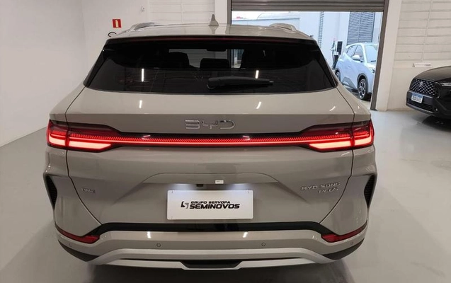 imagem-https://www.socarrao.com.br/sc-vehicle-images-prod/2817124/1788471514225-8308219_6_B_722f284e67.jpeg