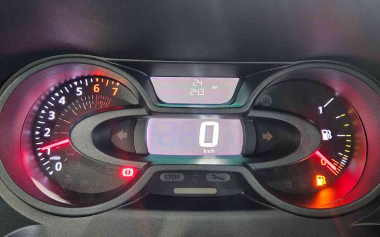 imagem-https://www.socarrao.com.br/sc-vehicle-images-prod/2817173/1784825163493-YXBwLXBob3Rvcy1XNHVMU0E4Nm90UFhBc2haZ1BQSHZwQTBjM1A0SHZ6NC5qcGc.jpg
