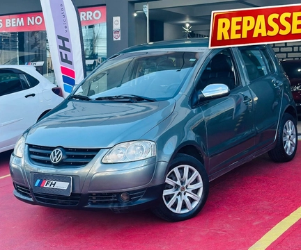Volkswagen Fox 2009 Cinza — foto 1 de 3