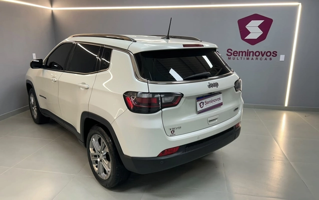imagem-https://www.socarrao.com.br/sc-vehicle-images-prod/2817719/1784827111844-8_110428.jpg