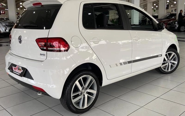 imagem-https://www.socarrao.com.br/sc-vehicle-images-prod/2817791/1785183598880-8308403_13_B_4fbdbfe669.jpeg