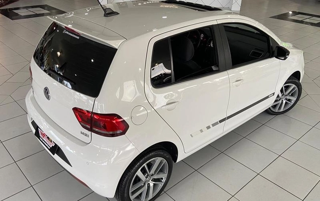 imagem-https://www.socarrao.com.br/sc-vehicle-images-prod/2817791/1785183598889-8308403_16_B_8f91ed914d.jpeg