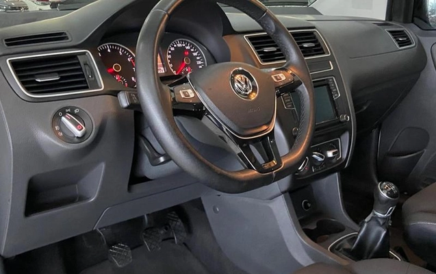 imagem-https://www.socarrao.com.br/sc-vehicle-images-prod/2817791/1785183598897-8308403_19_B_5612b29e37.jpeg