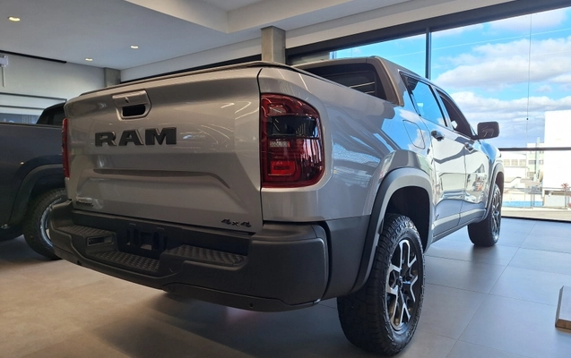 imagem-https://www.socarrao.com.br/sc-vehicle-images-prod/2818258/1784829327547-z6Vzot105ezlidmQNk7M2lVkEqDTODPc.jpg