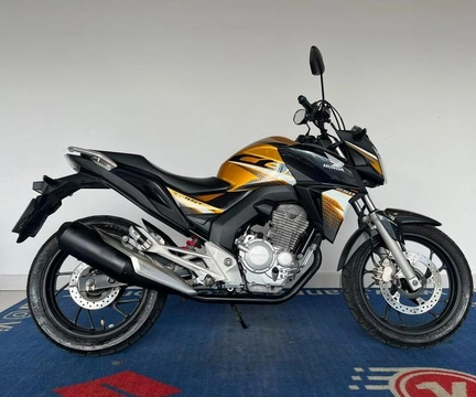 Honda CB 250 TWISTER/FLEXONE 2020 Amarelo — foto 1 de 3