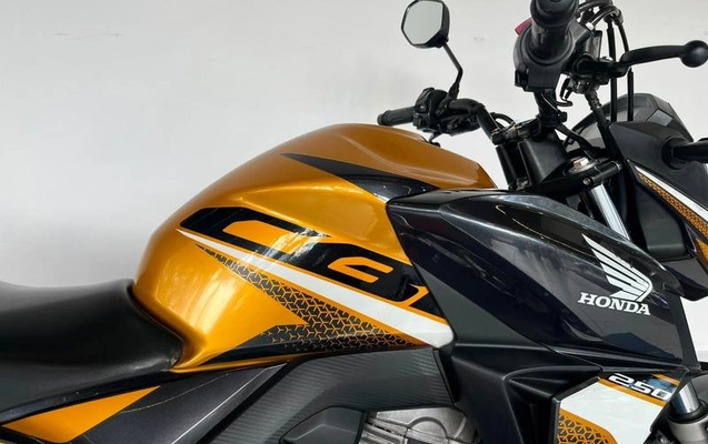 imagem-https://www.socarrao.com.br/sc-vehicle-images-prod/2818278/1787081813795-8308590_1_B_3770c674c7.jpeg