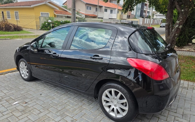 imagem-https://www.socarrao.com.br/sc-vehicle-images-prod/2818324/1784832616434-SU1HLTIwMjYwMzIzLVdBMDA2OC5qcGc.jpg