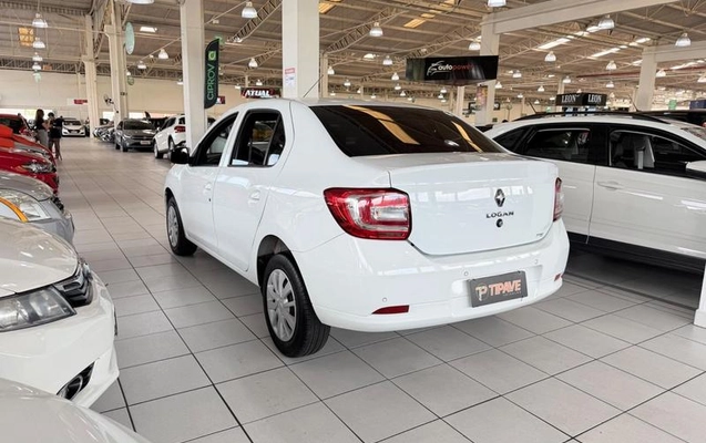 imagem-https://www.socarrao.com.br/sc-vehicle-images-prod/2818436/1789231418504-8299623_5_B_7125a67895.jpeg