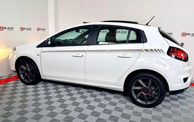 imagem-https://www.socarrao.com.br/sc-vehicle-images-prod/2818559/1784830727092-8308841_13_B_7776db15db.jpeg