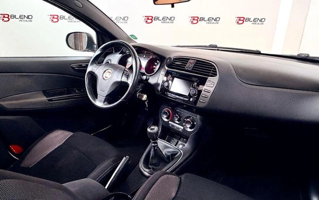 imagem-https://www.socarrao.com.br/sc-vehicle-images-prod/2818559/1784830727094-8308841_9_B_427605e142.jpeg