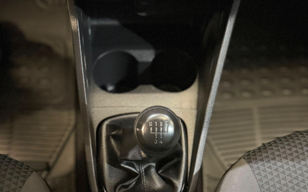 imagem-https://www.socarrao.com.br/sc-vehicle-images-prod/2818703/1784831333627-MWQ2YmJkOTgtYjYwNC00ZDJmLTgzYWEtZDQ1MDY3MjE4YjAzLmpwZWc.jpeg