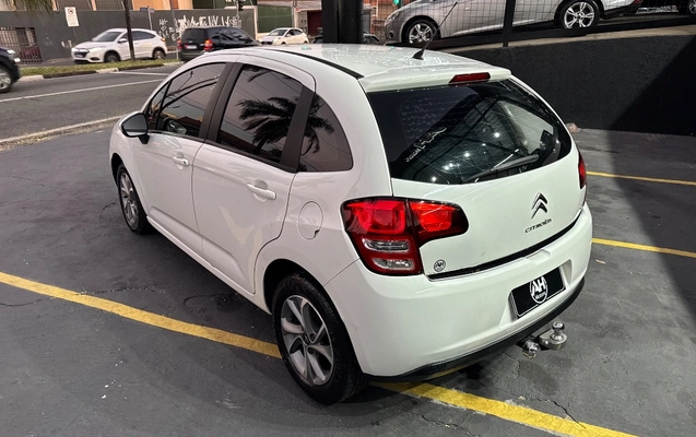 imagem-https://www.socarrao.com.br/sc-vehicle-images-prod/2818761/1789670429769-gb-406b874.jpeg