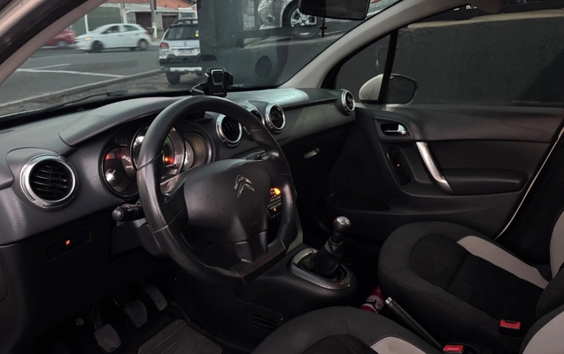 imagem-https://www.socarrao.com.br/sc-vehicle-images-prod/2818761/1789670429771-gb-2c9bdbf.jpeg