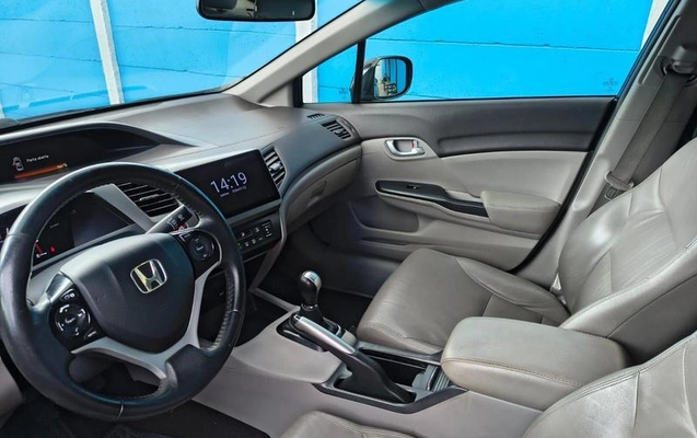imagem-https://www.socarrao.com.br/sc-vehicle-images-prod/2818987/1788181891545-8307832_6_B_327c5906e4.jpeg