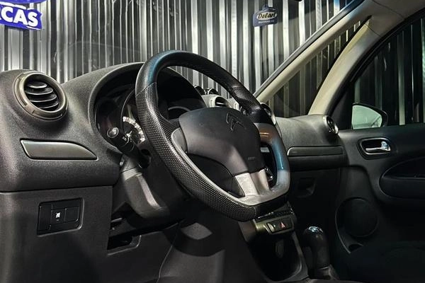 imagem-https://www.socarrao.com.br/sc-vehicle-images-prod/2819175/1790705590675-8308611_2_B_186244ddf2.jpeg
