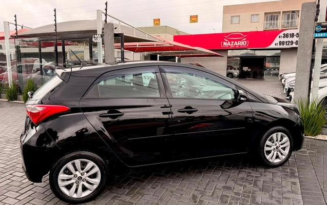 imagem-https://www.socarrao.com.br/sc-vehicle-images-prod/2819180/1786042546454-8296607_7_B_1da30e475e.jpeg
